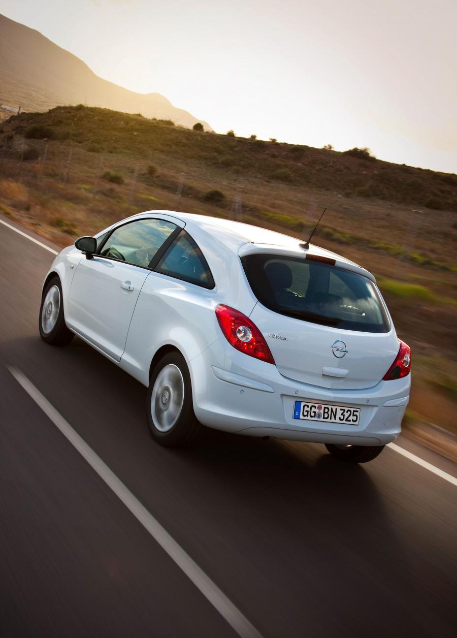 Opel Corsa 2010 года  (фото 3 из 11)